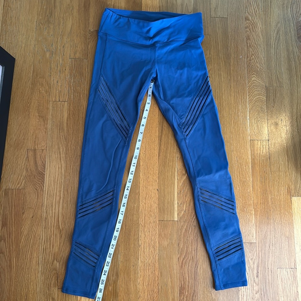 Alo yoga pants